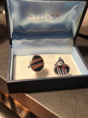 Cufflinks with Brown and Black Enamel used