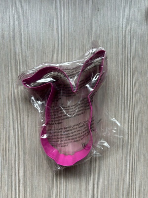 Bunny cookie cutter like new