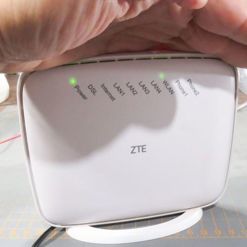 ZTE ZXHN-H267N VDSL2/ADSL2+ Router with Power Adapter