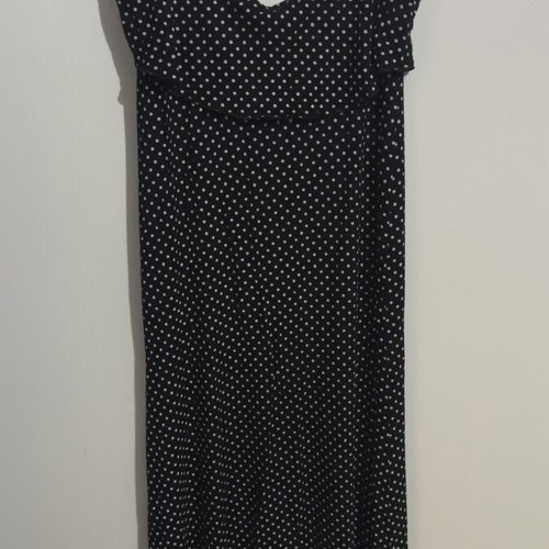 Long polka dot dress black and white size L like new, cool fabric