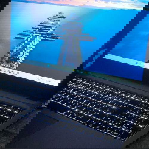 Laptop 15.6" FHD i5-7200U 256 GB M.2 SSD Windows 11 Office σαν καινούργιο