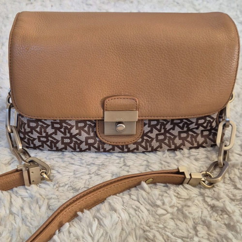DKNY Signature Logo shoulder bag used, brown and beige