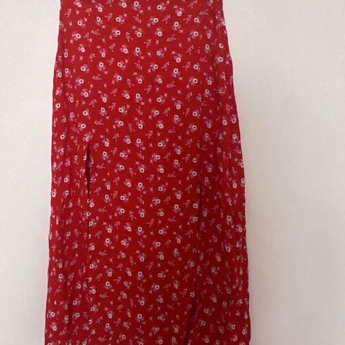 Stradivarius red floral midi skirt with slits like new, size S
