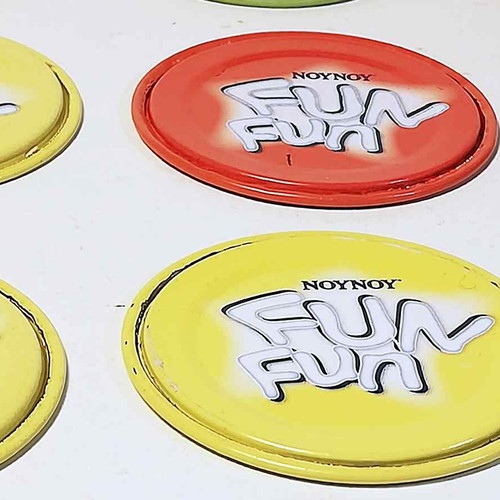 Nounou Fun Fun set of 16 metal tags dinosaur theme used