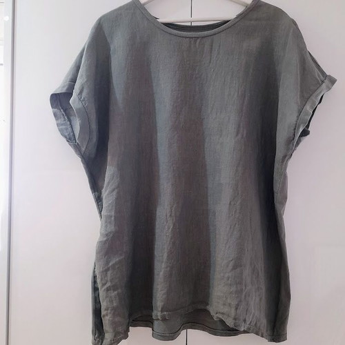 Linen and cotton summer blouse like new, size M/L, military green