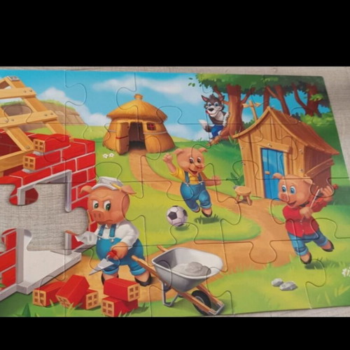 The Three Little Pigs puzzle and storybook set used