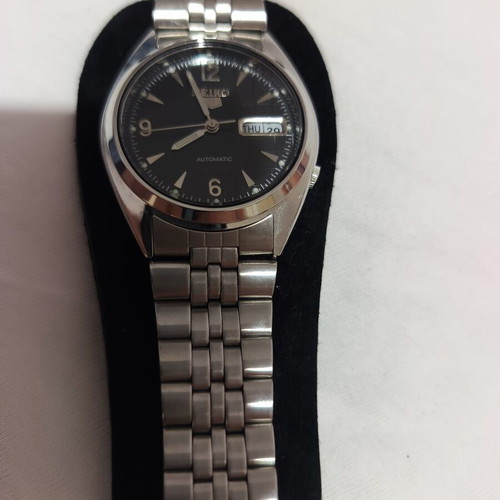 Seiko 5 Automatic Watch new, black and silver