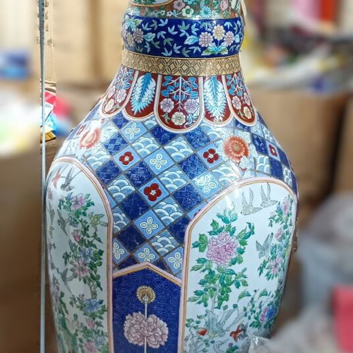 Large Chinese Famille Rose Porcelain Floor Vase Vintage 1970-1980, like new