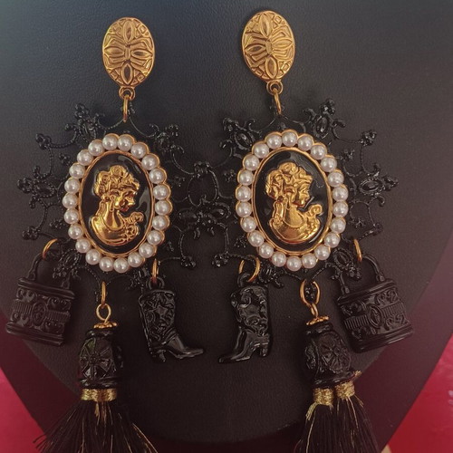 Cameo Baroque Earrings like new with pearls and black tassels
