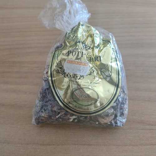 Aromatic dried decorative flowers like new