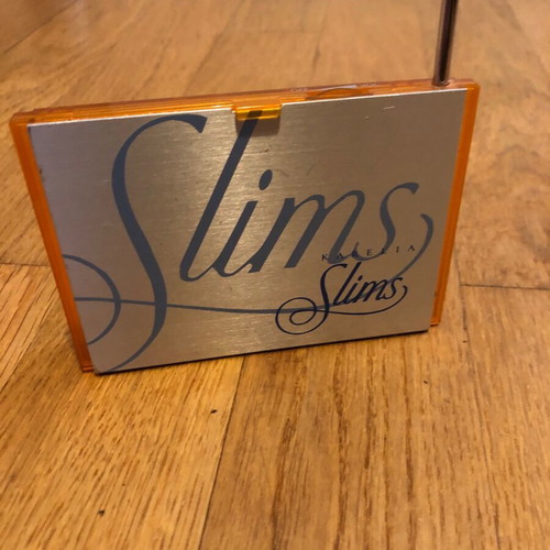 Karelia Slims promotional radio like new, orange vintage portable
