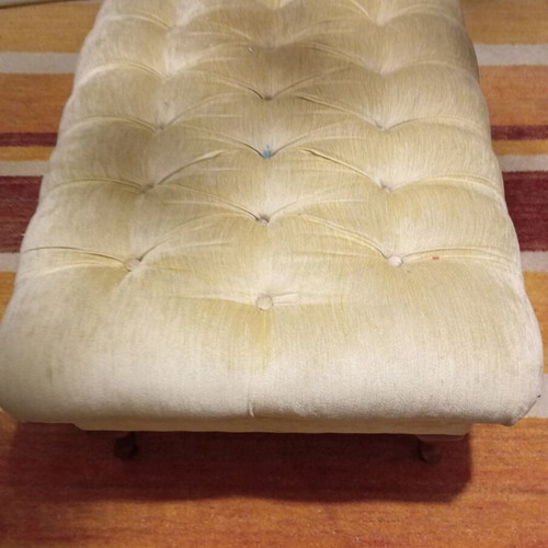 Auxiliary seat used in good condition