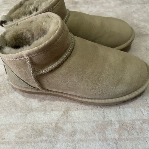 Ugg Women's Boots New Beige and Green Size 38