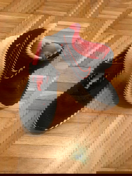 NIKE STAR RUNNER running shoes 31