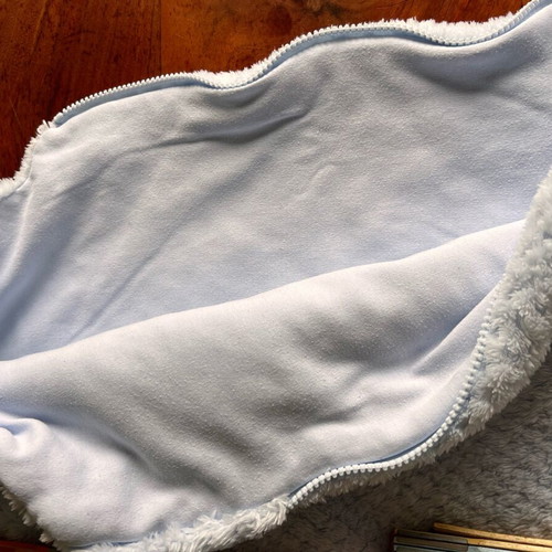 Sleeping bag like new, warm