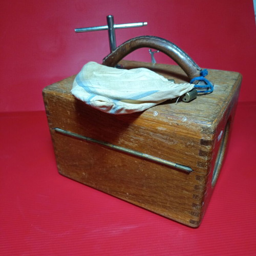 Vintage Racing Pigeon Timer Clock like new