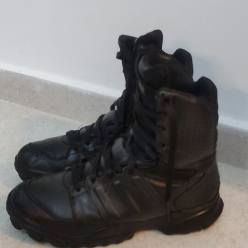 Adidas service boots like new, size 40, black
