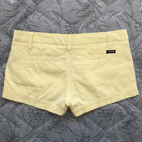 Hurley Summer Shorts women's size L yellow, like new