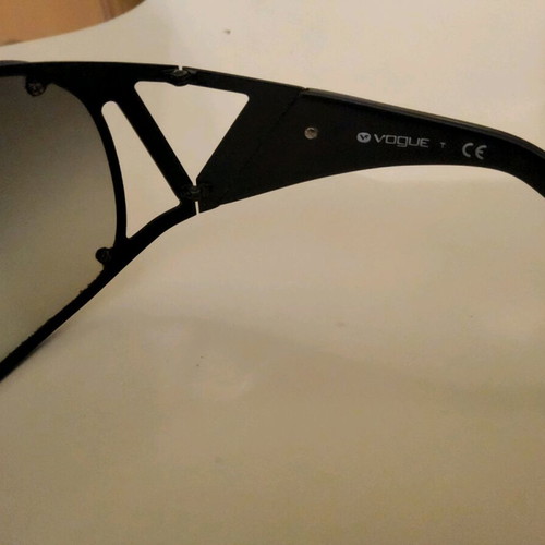 Vogue women's sunglasses like new with case