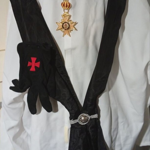 Masonic Knight of the Temple mantle used with black sash and glove