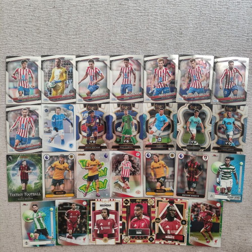 Football cards bulk of 27 from Panini and Topps collections, like new