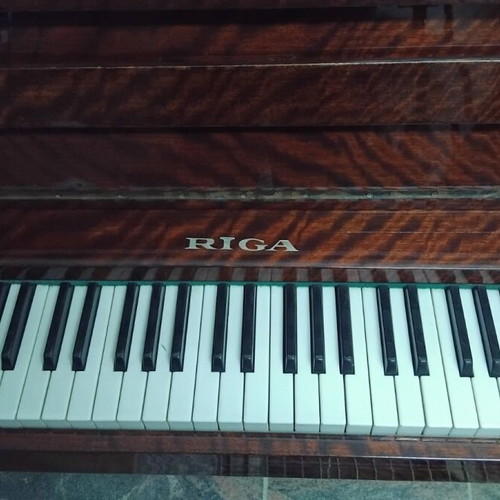 RIGA piano new Russian-made unused