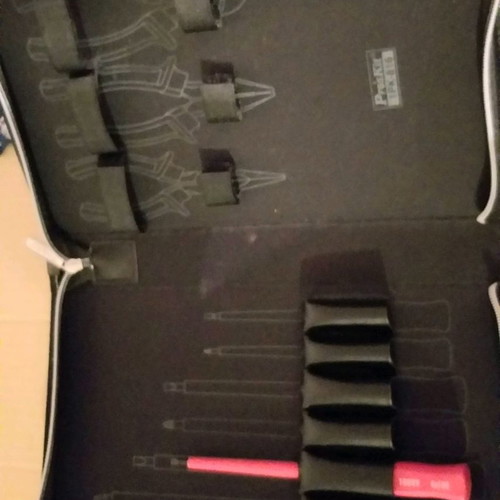 Pro's Kit case for screwdrivers with two new screwdrivers gift