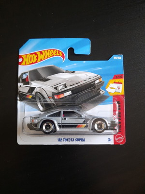 Hot Wheels 82 Toyota Supra new