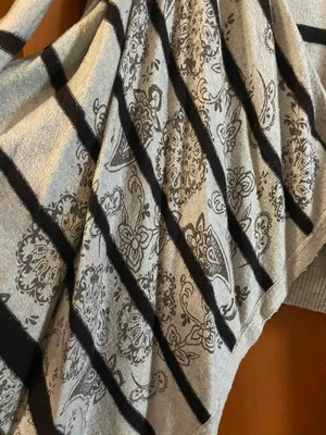 Cardigan with pattern used, size S/M