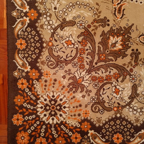 Wool rug used 2.5x3.4 meters with vivid colors