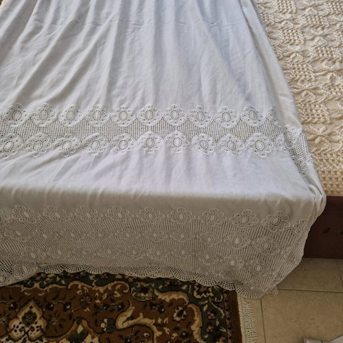 Large Curtain 1/2 Machine Made, New, 5-7m Length, 2.7m Height