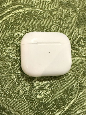 AirPods 3 used