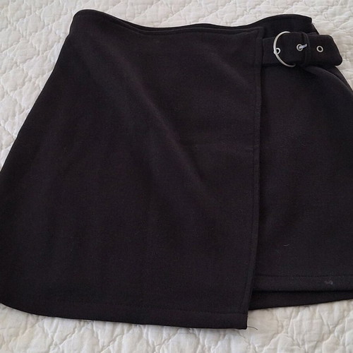 Mango wrap skirt like new, size M/S, black