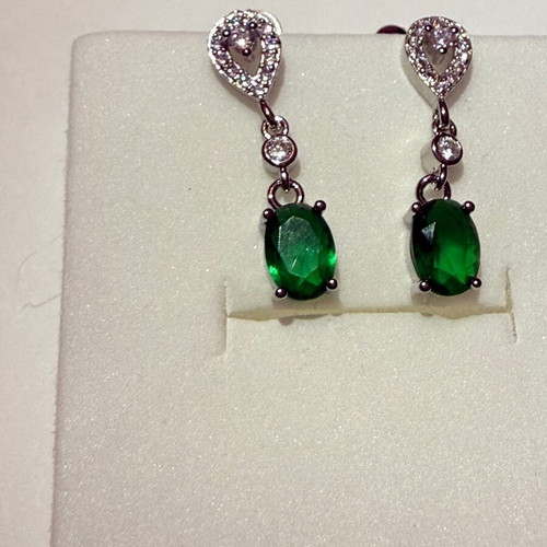 Earrings with green oval and white zirconia like new