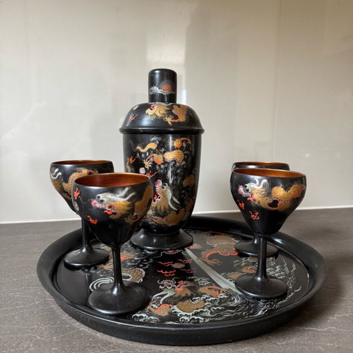 Chinese cocktail set used with tray, shaker and 4 glasses