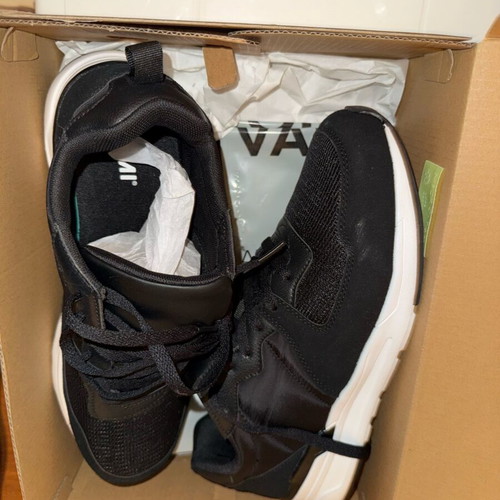 Men's Sneakers TEMI Black Size 44 like new