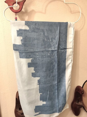 Scarf with city design new, blue