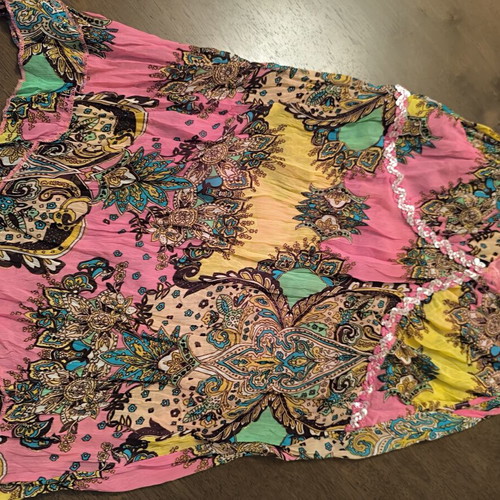 Bohemian style top small size like new, pink multicolor