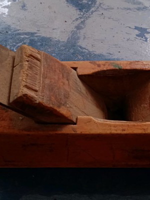 Εργαλείο ξυλουργού μεταχειρισμένο, παλιό και λειτουργικό