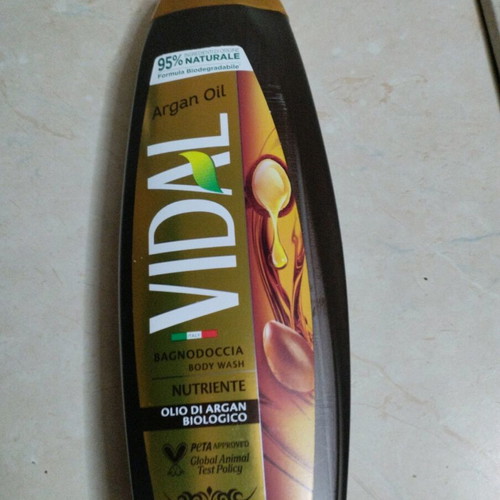 Body wash 750 ml new
