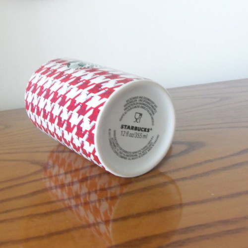 Starbucks Red & White Houndstooth Holiday Mug used, porcelain