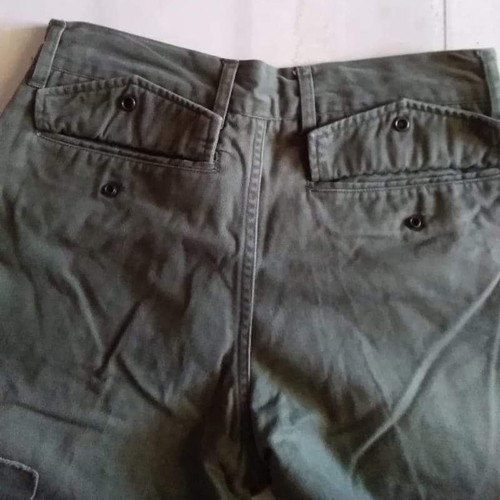 Benetton pants new, convenient with many pockets