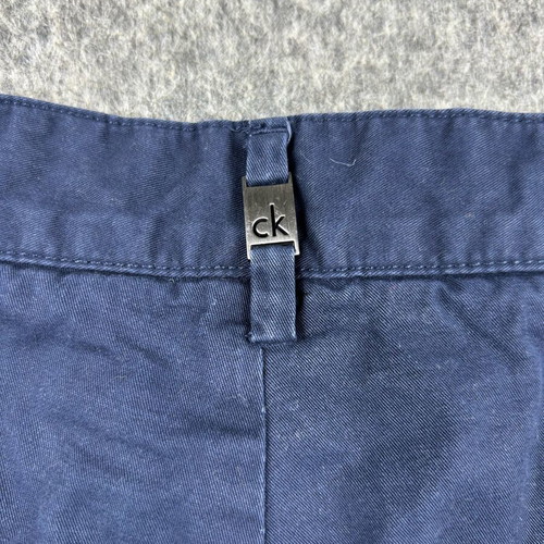 Calvin Klein Men's Navy Chino Shorts Size 29 Used Y2K Vintage
