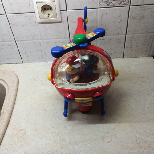 Παιχνίδι ελικόπτερο αυτοκινούμενο με μπαταρία και μουσική και φωνή σκύλου καινούργιο
