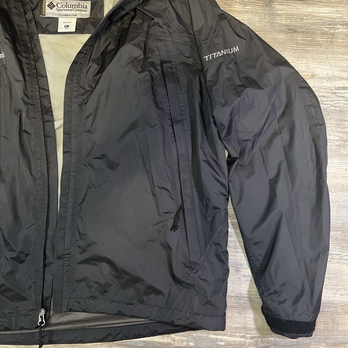 Columbia Titanium Hooded Windbreaker Jacket men's XL used, black