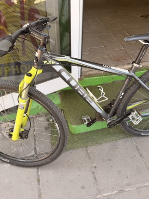Cube LTD Race 29" mountain bike like new, RockShox air fork, Shimano SLX/XT