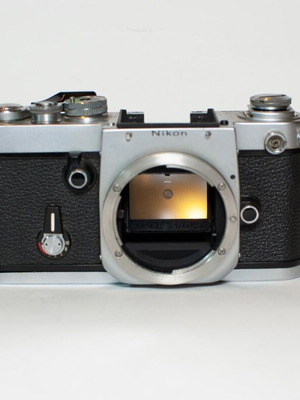 Nikon F2 σώμα μηχανής χωρίς πρίσμα, μεταχειρισμένο, δεν λειτουργεί