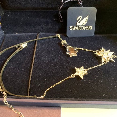 Swarovski Christmas jewelry set necklace and earrings new