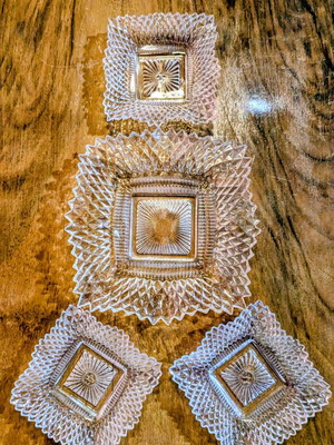 Vintage glass dessert plates set, 1 large 3 small