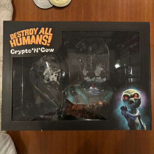 Destroy All Humans Crypto and Cow figure new sealed